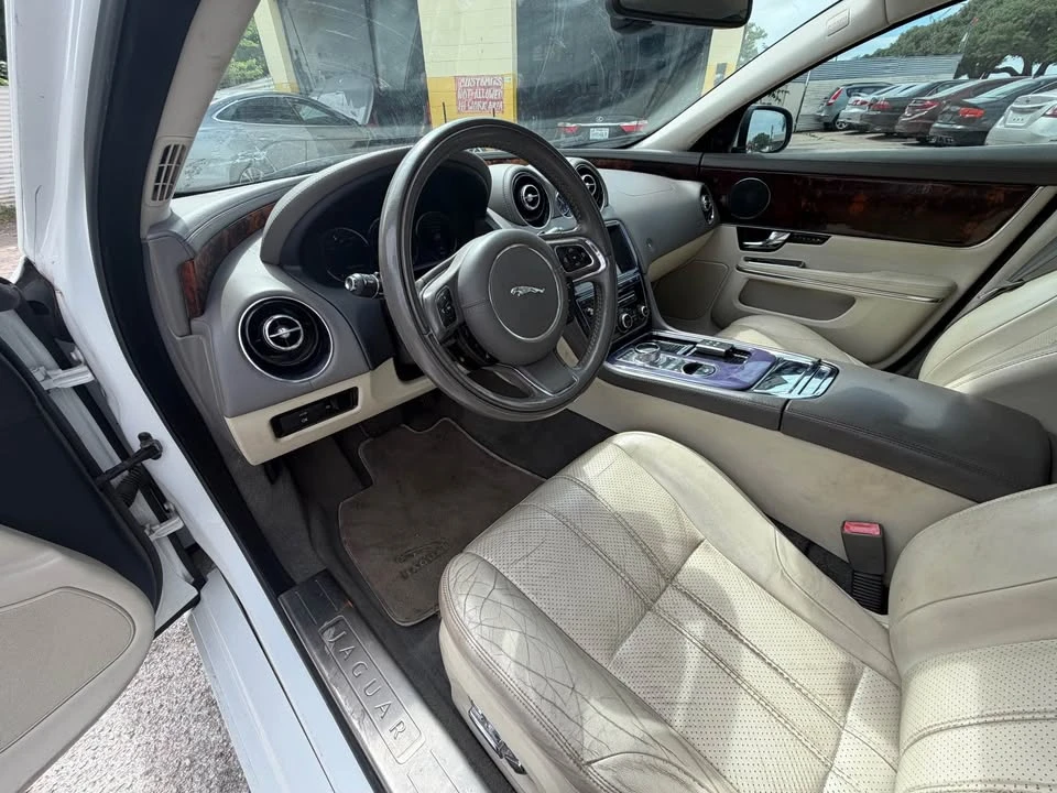 2011 Jaguar X351 XJ - Image 12 of 13