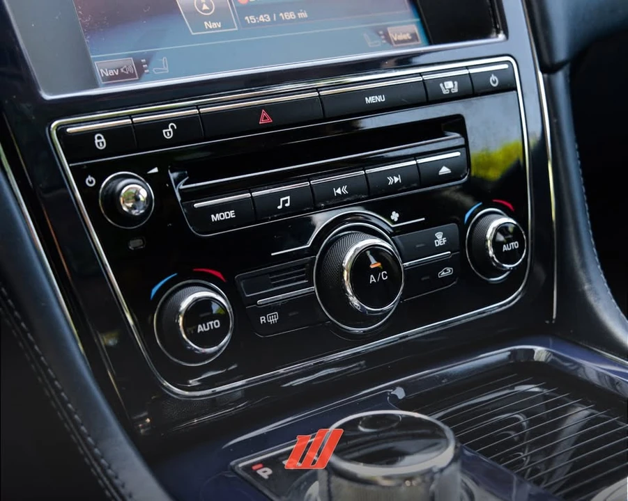2011 Jaguar X351 XJ - Image 9 of 14