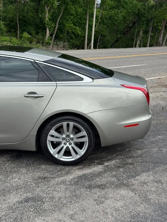 2011 Jaguar X351 XJ - Image 4 of 20