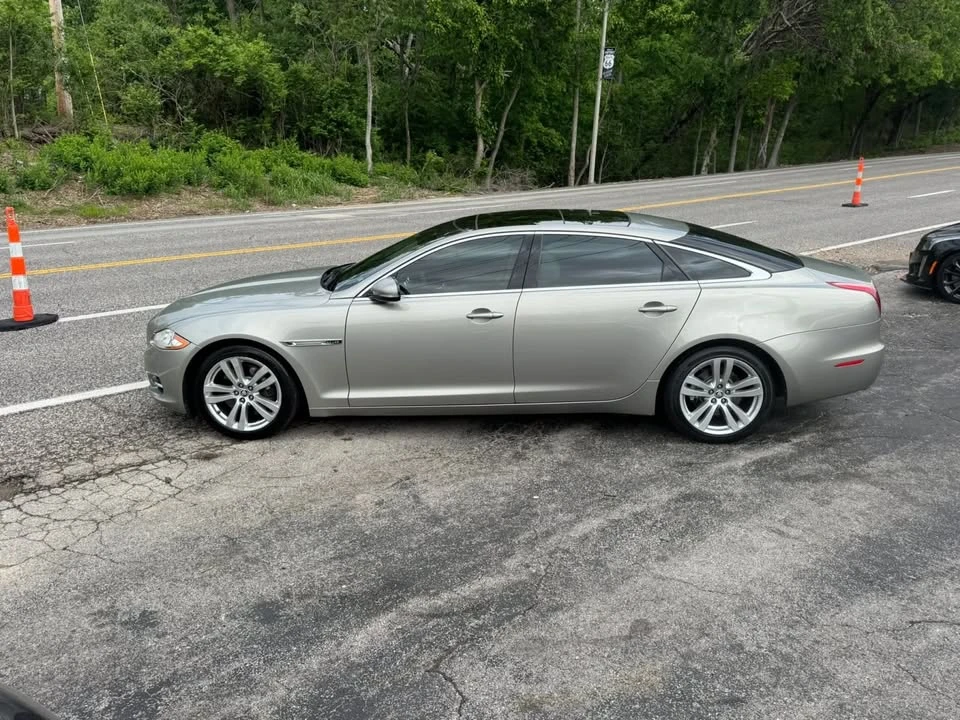 2011 Jaguar X351 XJ - Image 3 of 20
