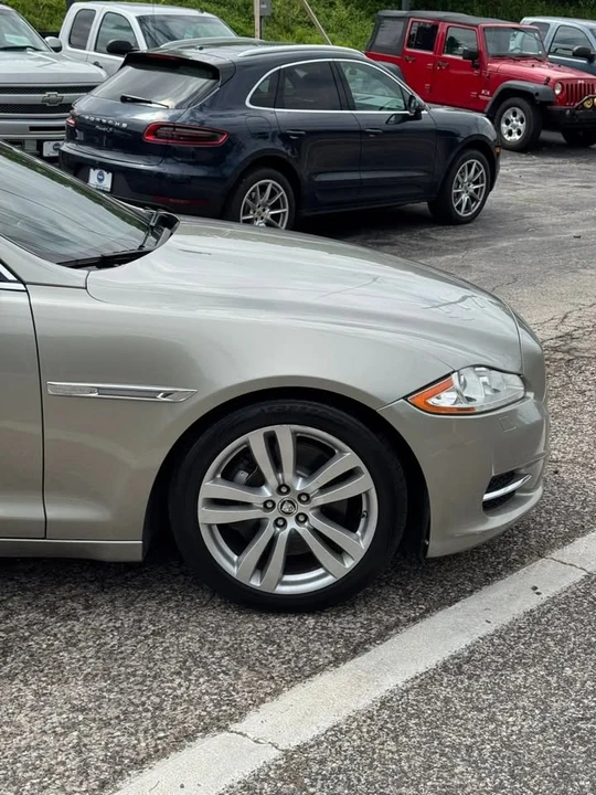 2011 Jaguar X351 XJ - Image 10 of 20