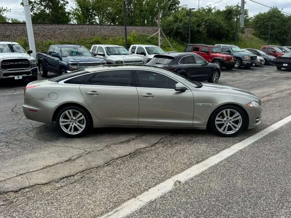 2011 Jaguar X351 XJ - Image 9 of 20