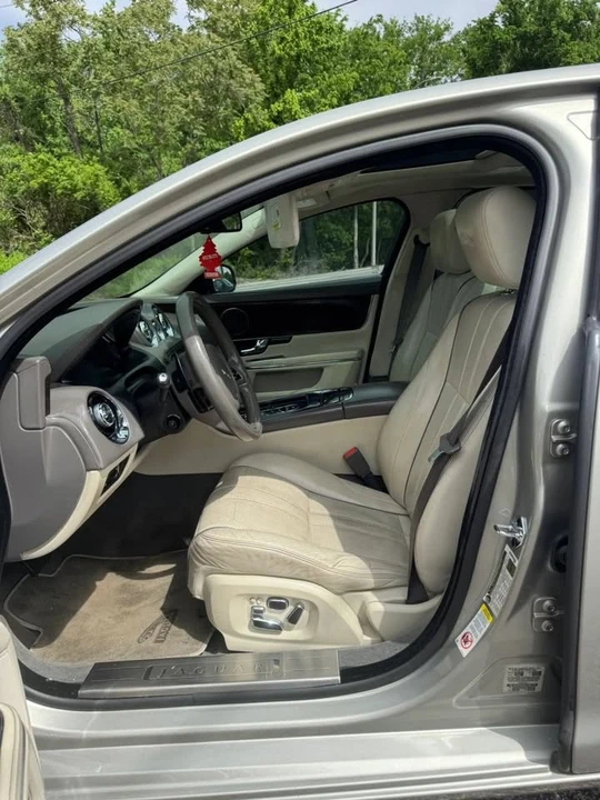 2011 Jaguar X351 XJ - Image 14 of 20