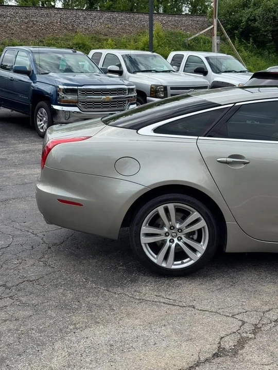 2011 Jaguar X351 XJ - Image 8 of 20