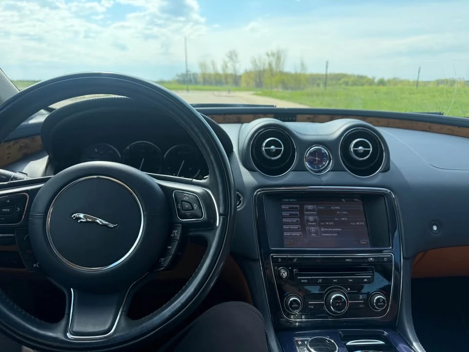 2011 Jaguar X351 XJ - Image 7 of 7