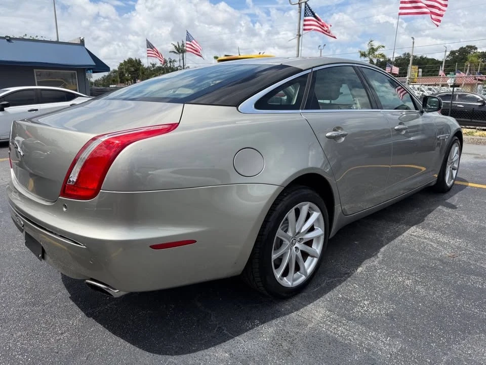 2011 Jaguar X351 XJ - Image 4 of 18