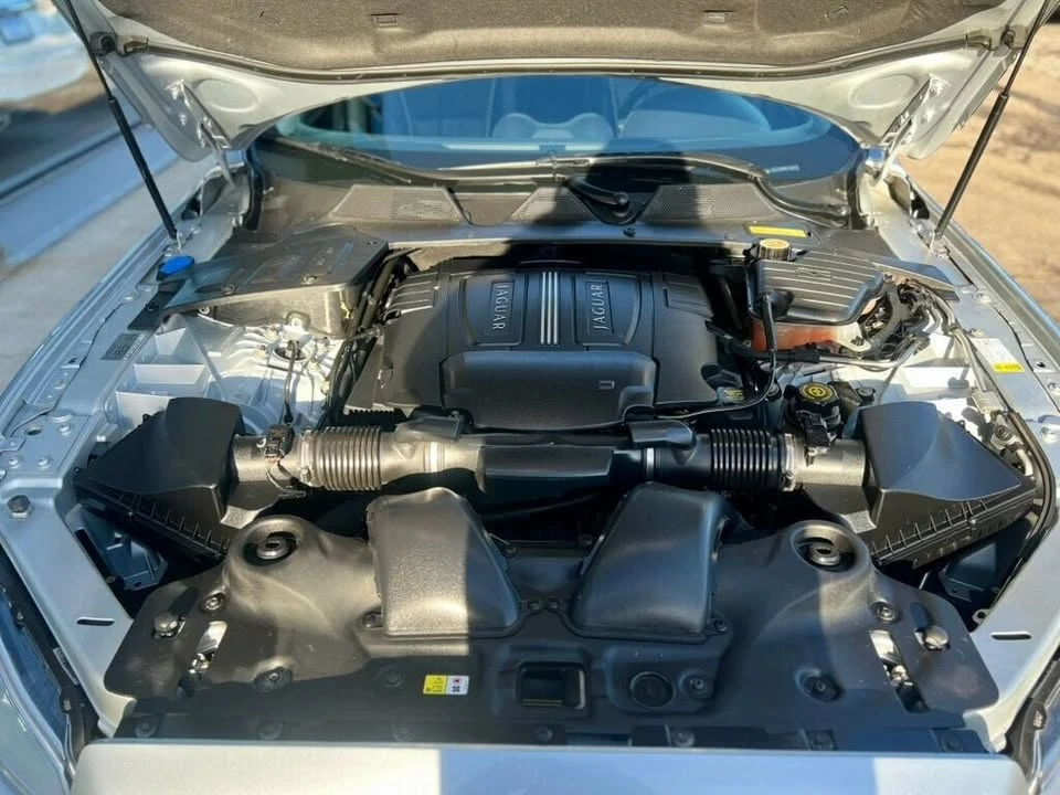 2011 Jaguar X351 XJ - Image 12 of 20