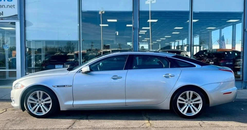 2011 Jaguar X351 XJ - Image 2 of 19
