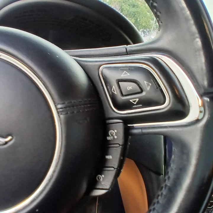 2011 Jaguar X351 XJ - Image 18 of 20
