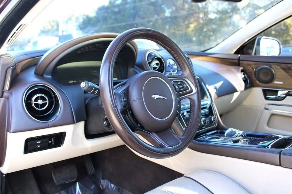 2011 Jaguar X351 XJ - Image 16 of 20