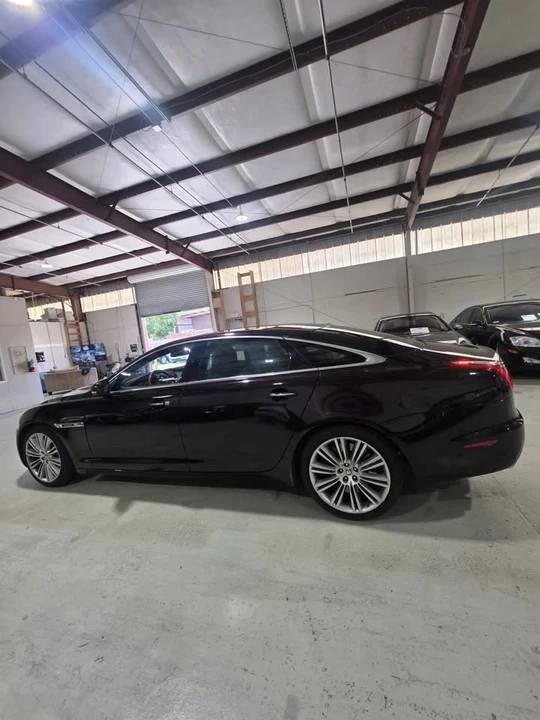 2011 Jaguar X351 XJ - Image 9 of 20