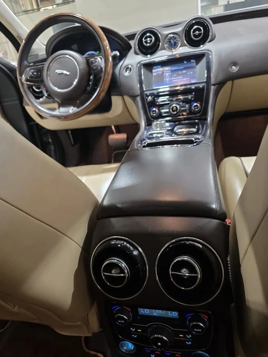 2011 Jaguar X351 XJ - Image 20 of 20