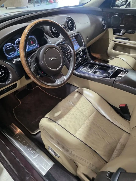 2011 Jaguar X351 XJ - Image 10 of 20
