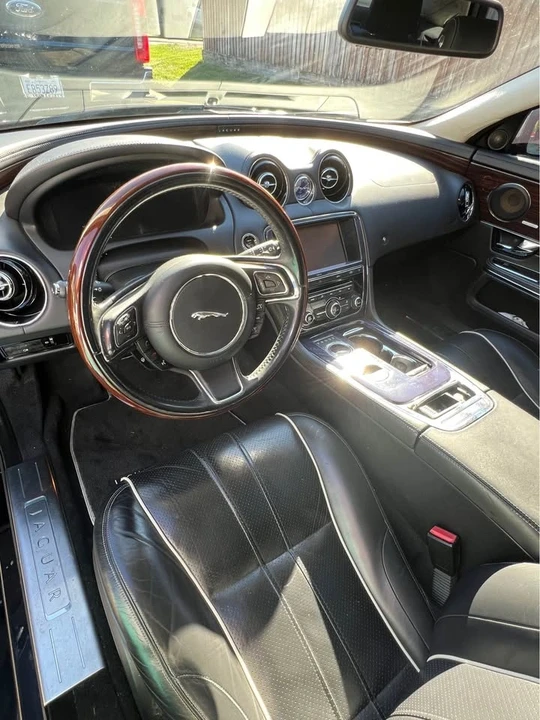 2011 Jaguar X351 XJ - Image 7 of 9