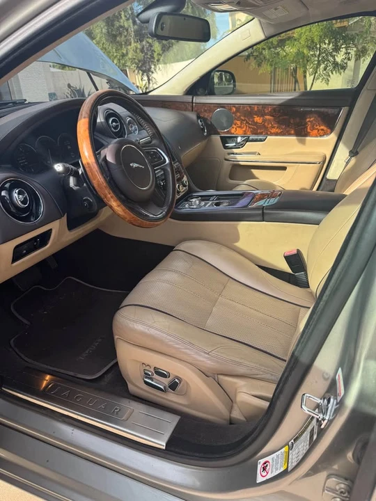 2011 Jaguar X351 XJ - Image 6 of 16
