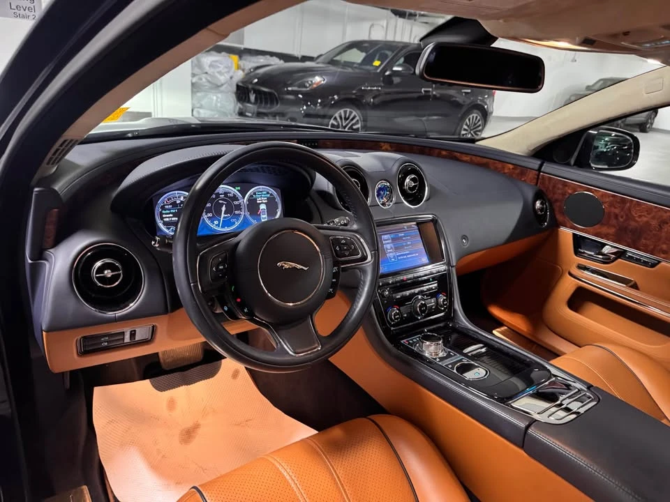2011 Jaguar X351 XJ - Image 9 of 16