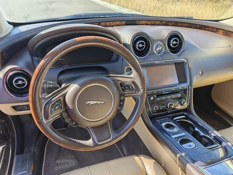 2011 Jaguar X351 XJ - Image 12 of 20