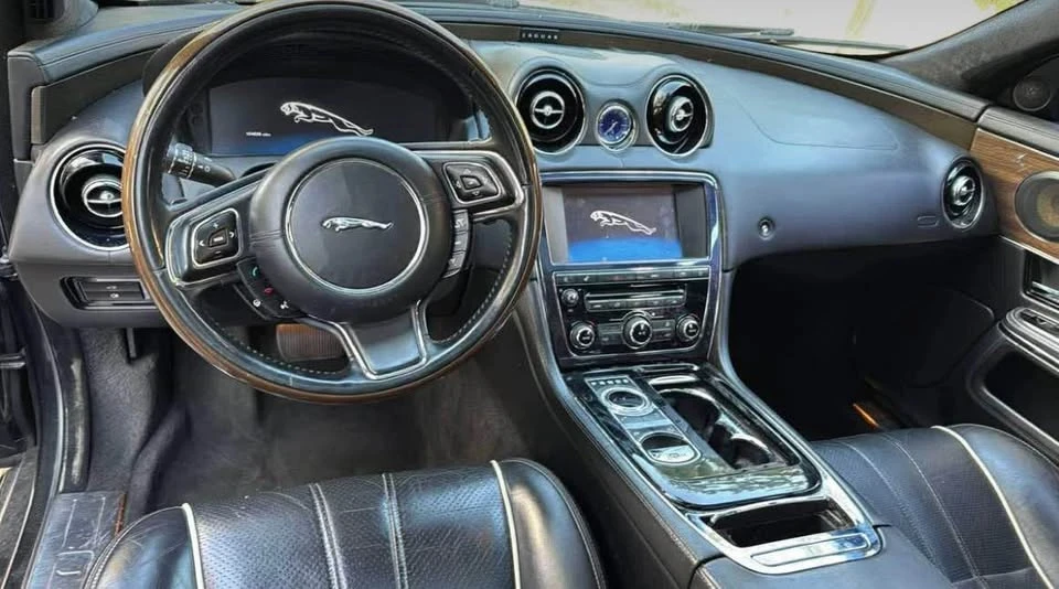 2011 Jaguar X351 XJ - Image 13 of 14