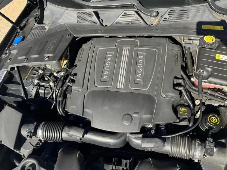 2011 Jaguar X351 XJ - Image 11 of 14