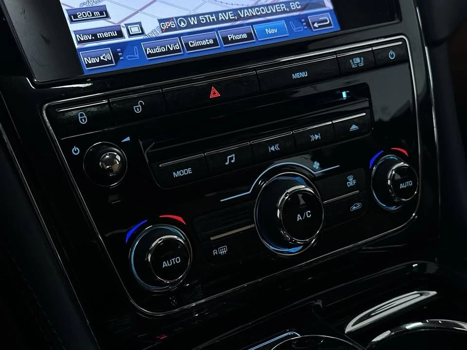 2011 Jaguar X351 XJ - Image 18 of 20