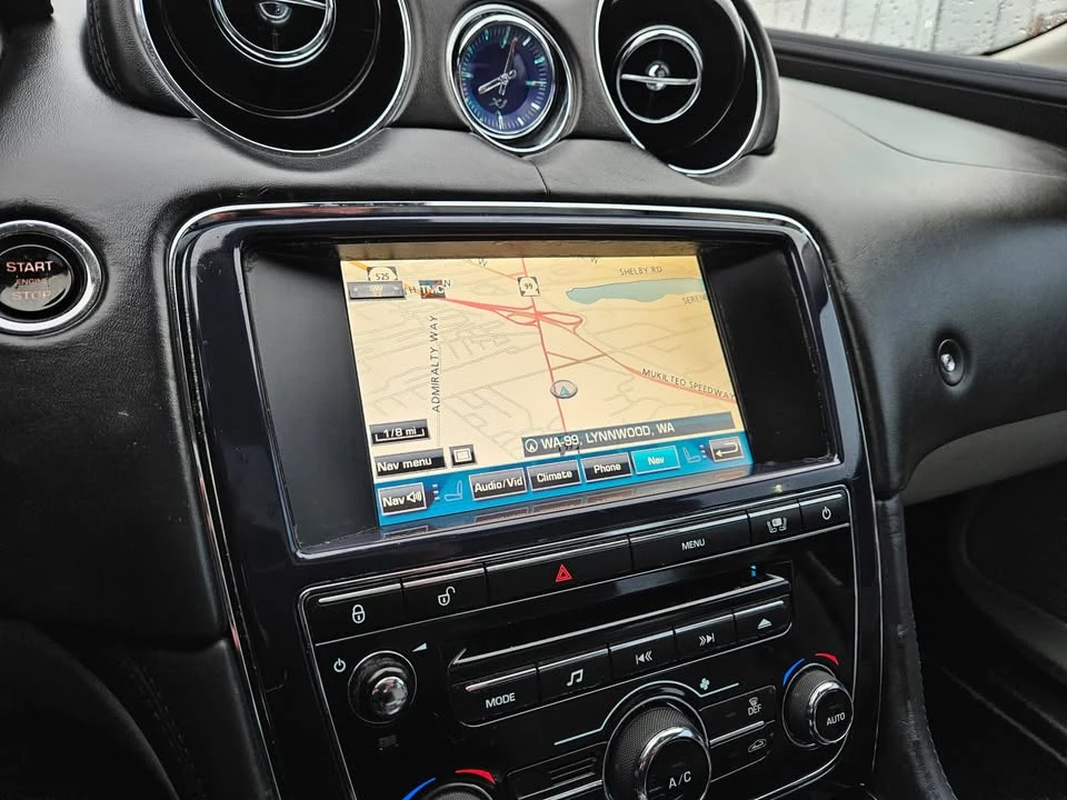 2011 Jaguar X351 XJ - Image 18 of 20