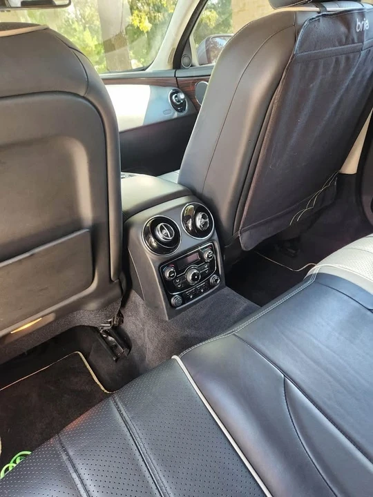 2011 Jaguar X351 XJ - Image 9 of 10