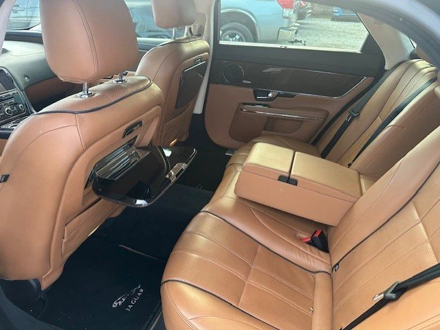 2011 Jaguar X351 XJ - Image 9 of 10