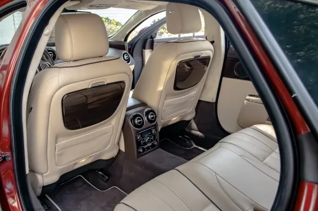 2011 Jaguar X351 XJ - Image 9 of 13