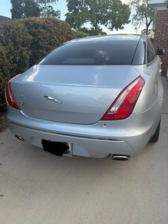 2011 Jaguar X351 XJ - Image 2 of 5