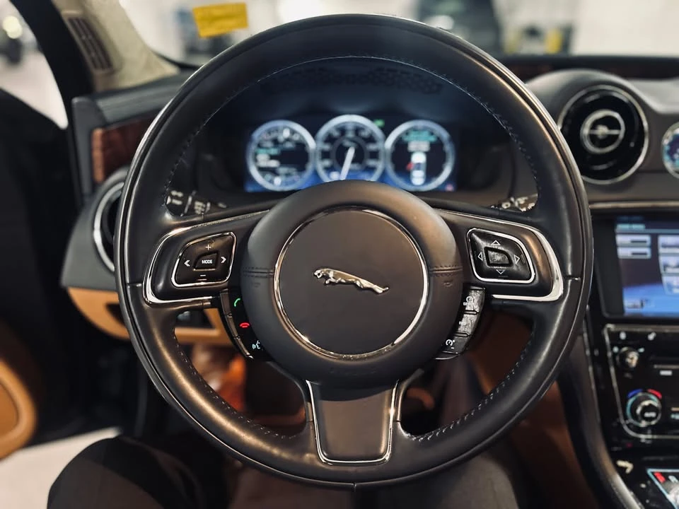 2011 Jaguar X351 XJ - Image 6 of 19