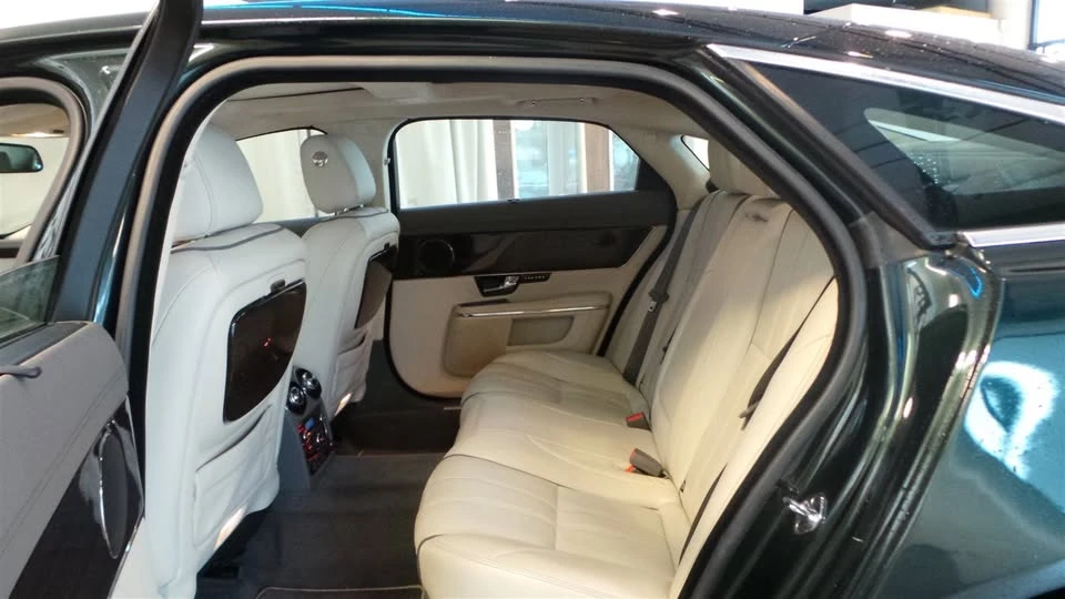 2011 Jaguar X351 XJ - Image 7 of 8