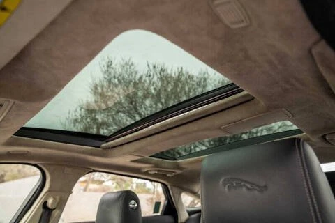 2011 Jaguar X351 XJ - Image 11 of 20