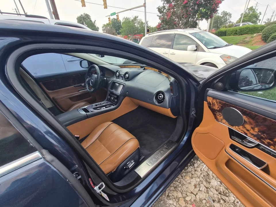 2011 Jaguar X351 XJ - Image 8 of 11