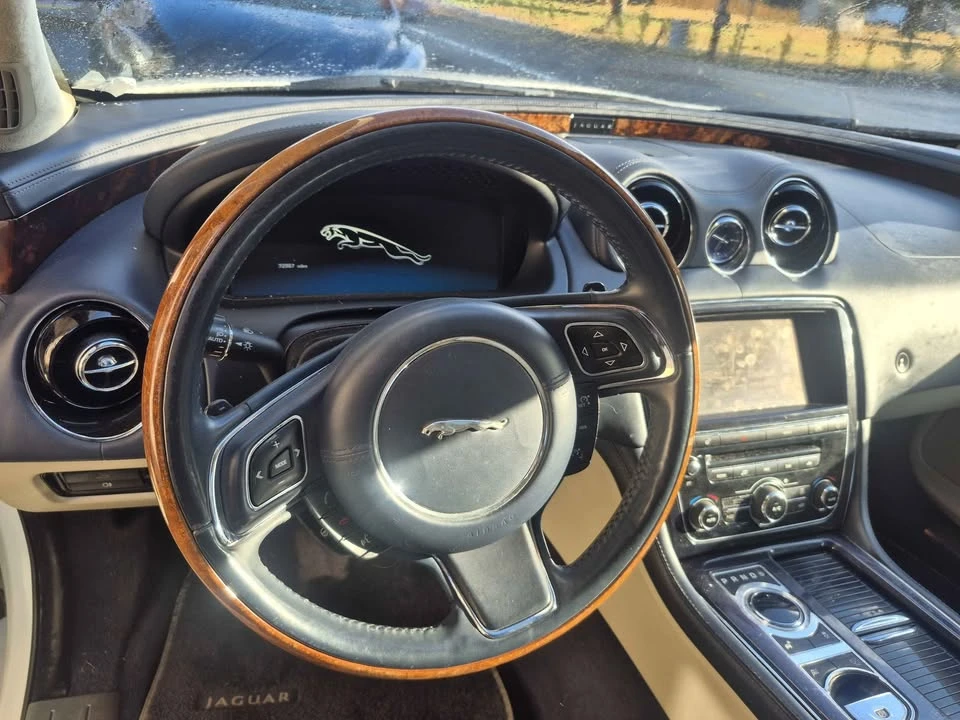 2011 Jaguar X351 XJ - Image 7 of 11