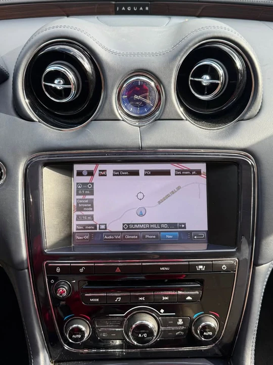 2011 Jaguar X351 XJ - Image 16 of 16