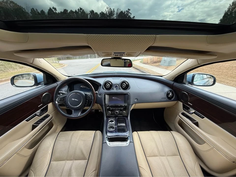 2011 Jaguar X351 XJ - Image 17 of 20