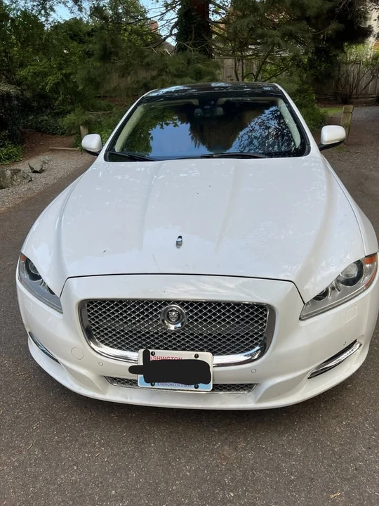 2011 Jaguar X351 XJ - Image 2 of 11