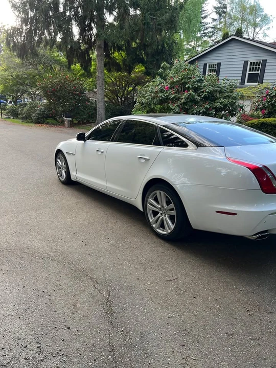 2011 Jaguar X351 XJ - Image 4 of 11