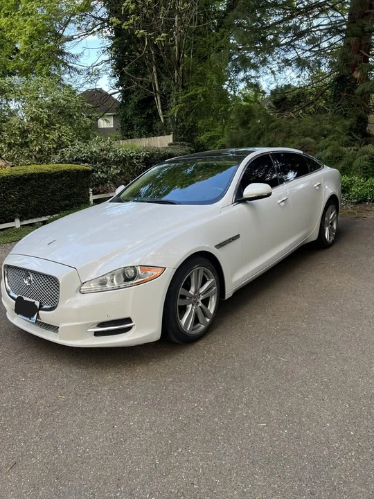 2011 Jaguar X351 XJ - Image 2 of 11