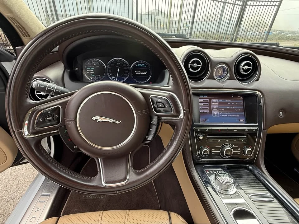 2011 Jaguar X351 XJ - Image 9 of 13