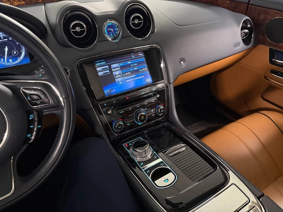 2011 Jaguar X351 XJ - Image 16 of 20