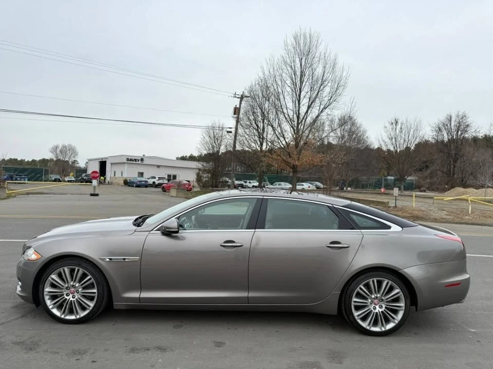 2011 Jaguar X351 XJ - Image 13 of 20