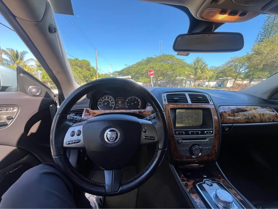 2011 Jaguar X150 XK - Image 7 of 9
