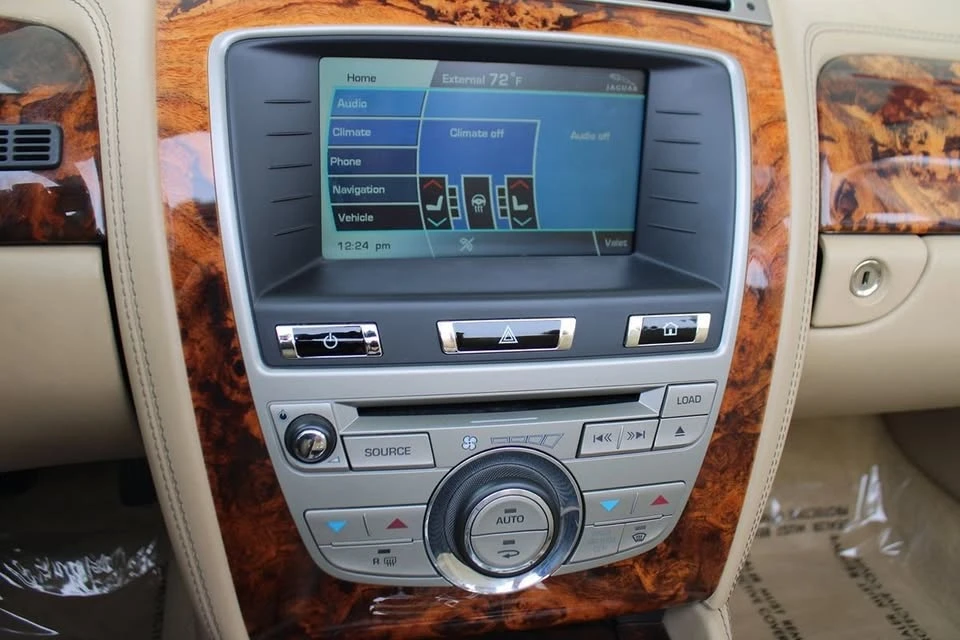 2011 Jaguar X150 XKR - Image 14 of 20