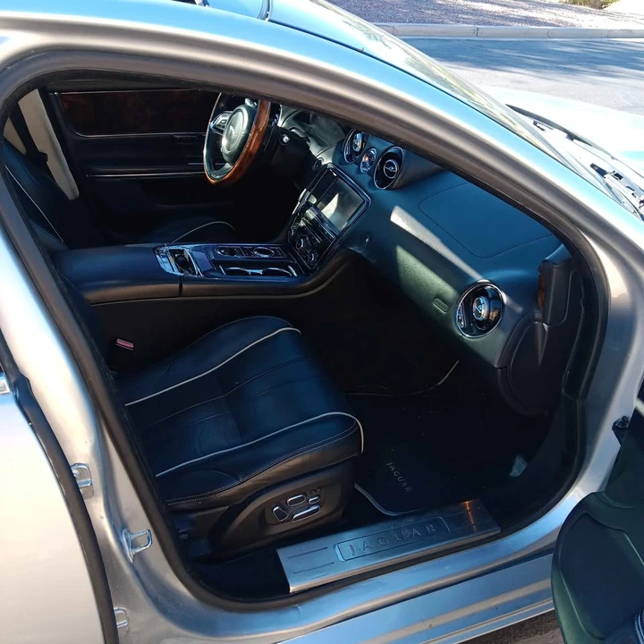2011 Jaguar X351 XJ - Image 4 of 6