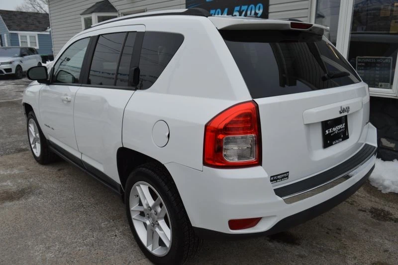 2011 Jeep Compass - Image 3 of 12