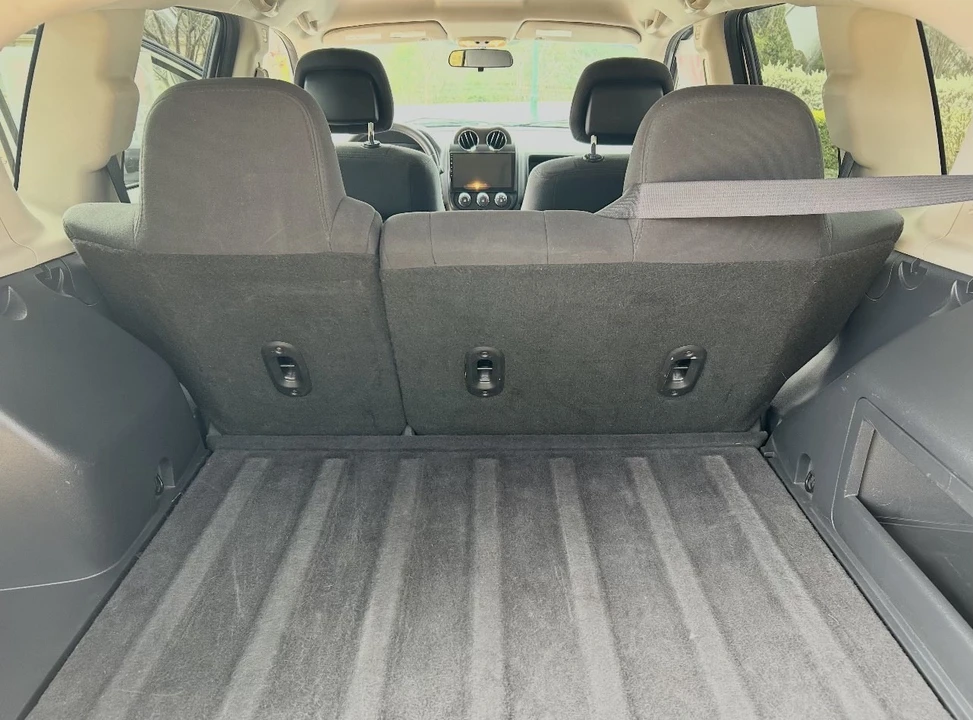 2011 Jeep Compass - Image 6 of 14