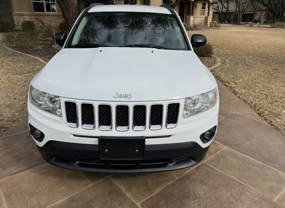 2011 Jeep Compass - Image 2 of 14