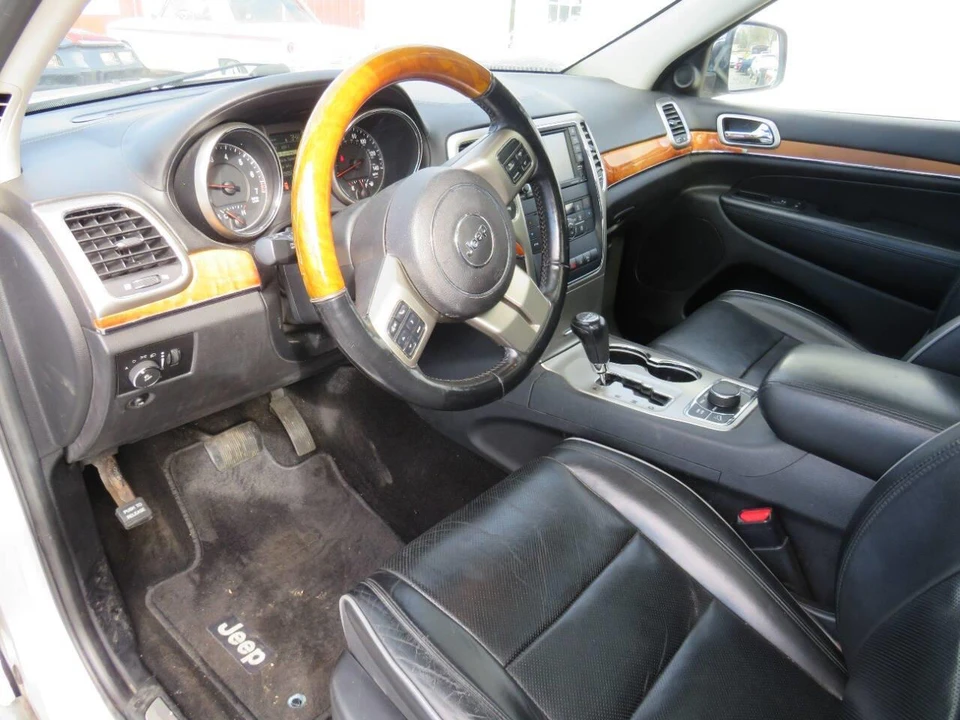 2011 Jeep WK2 Grand Cherokee - Image 8 of 17