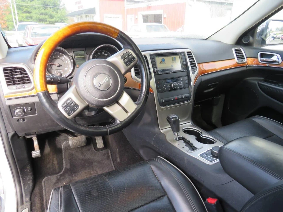 2011 Jeep WK2 Grand Cherokee - Image 16 of 17